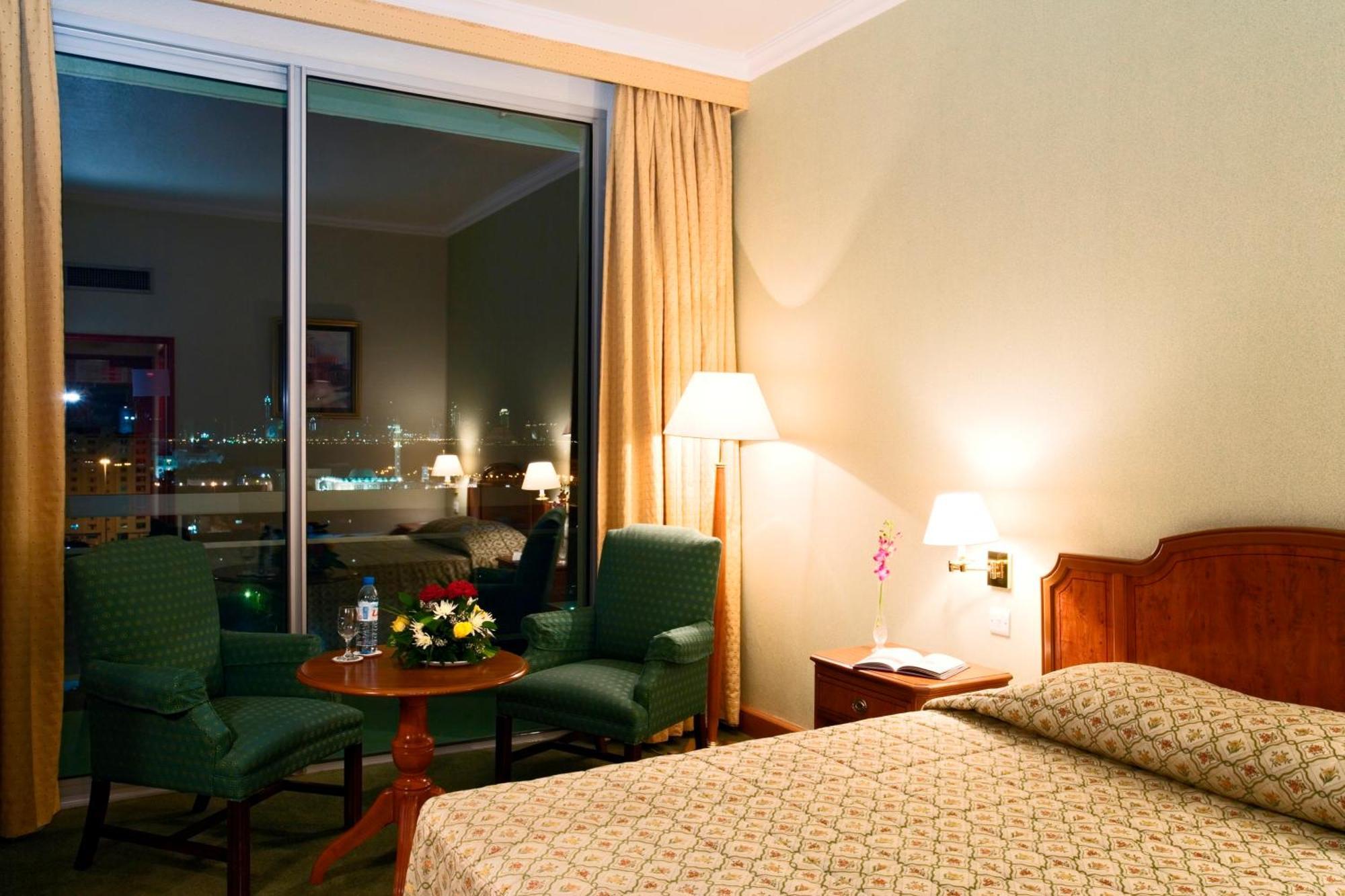 M Grand Hotel Doha Zimmer foto